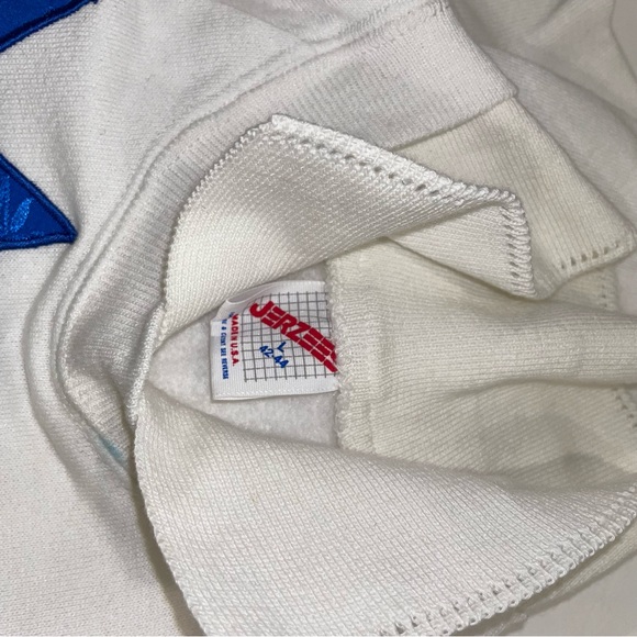 White ugly Christmas contest winner 🏆 collared sweatshirt blue hand quilted - Picture 5 of 7